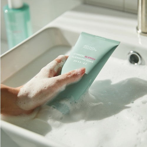 ROUND AROUND cypress blemish cleansing foam ph 5.5-6.5 200ml
