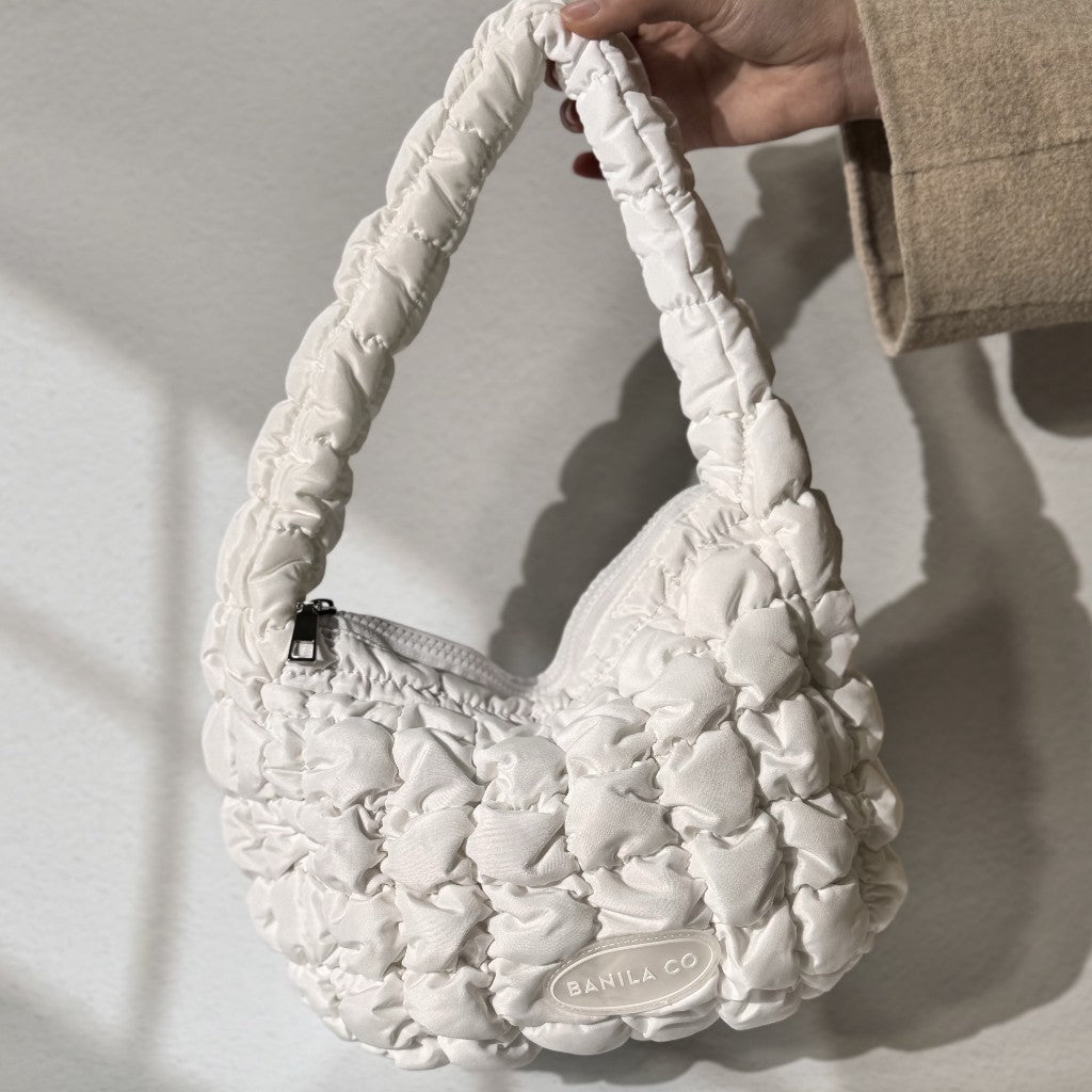 BANILA CO. Quilting Padded Cloud Bag