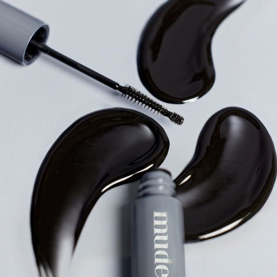 MUDE Eyelash Tinting Serum Shot
