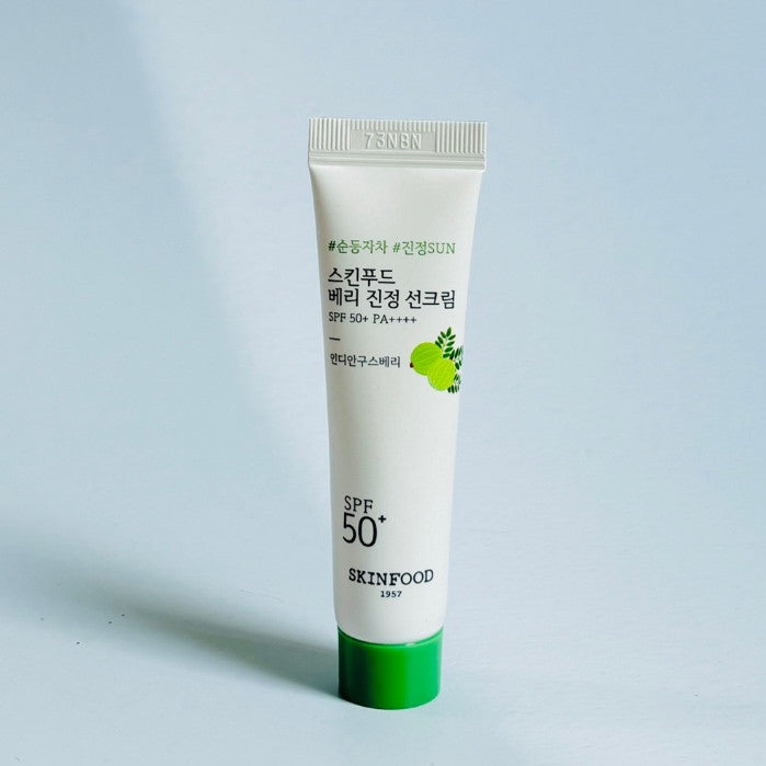 [MINI] SKINFOOD Berry Moisturizing Sunscreen SPF50+ PA++++ 15ml (3 Types)