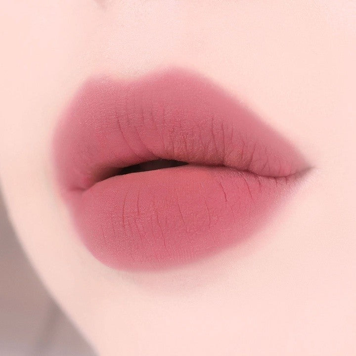 AOU FLOOFY MATTE BALM