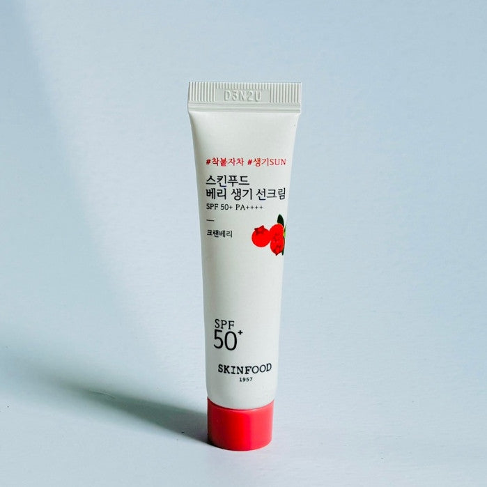 [MINI] SKINFOOD Berry Moisturizing Sunscreen 3Type  SPF 50+ PA++++ 15ML