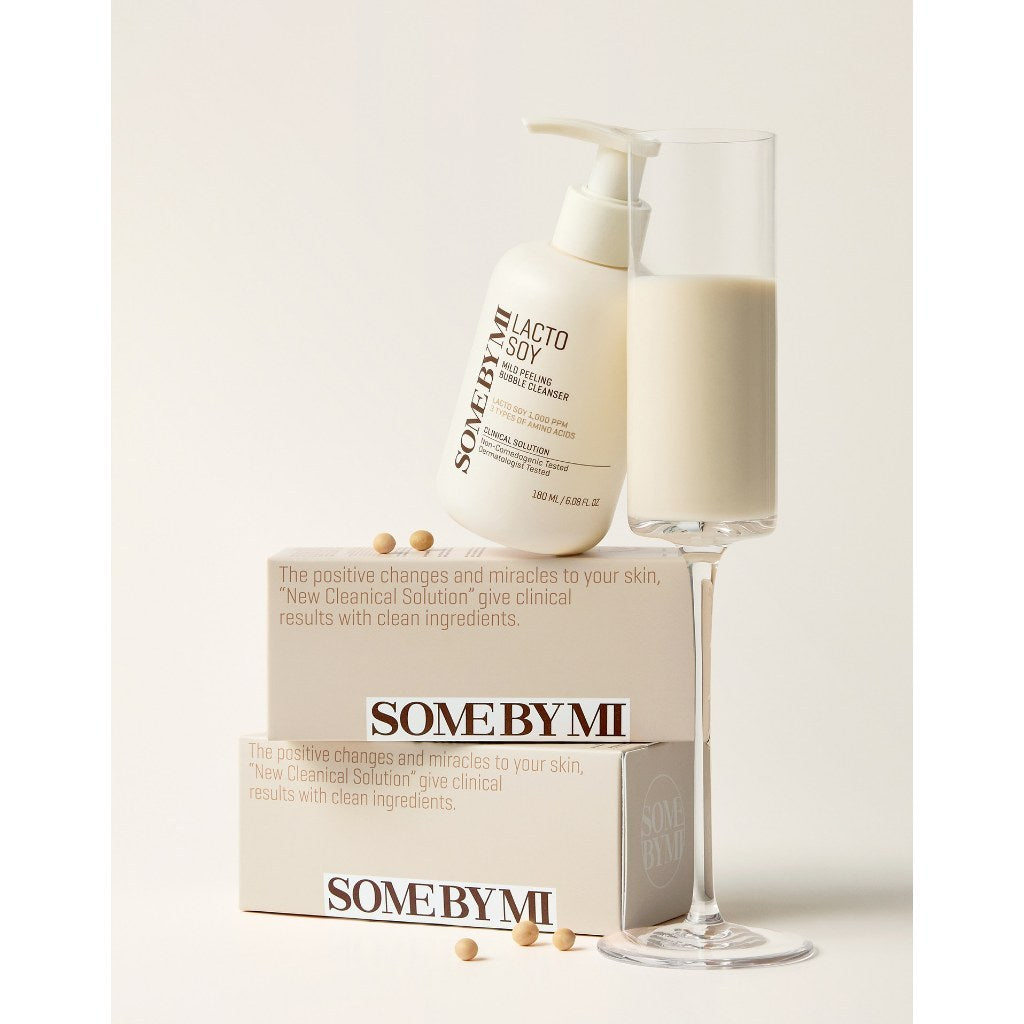 Limpiador espumoso exfoliante suave Lacto Soy de Some By Mi 180 ml